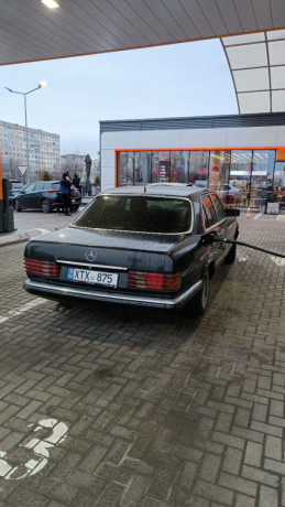 mercedes-w126-big-1